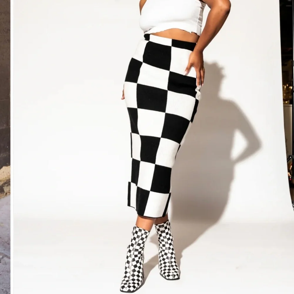 LALA ORIGINAL To The Stars Knit Skirt in Checkerboard - Picture 2 of 8